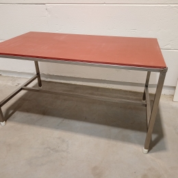 Ertalon table